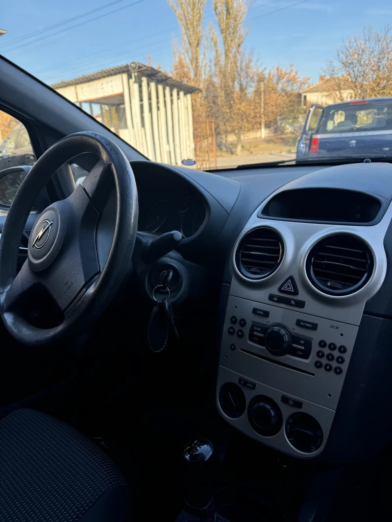 Opel Corsa Бензин , снимка 9 - Автомобили и джипове - 48015071