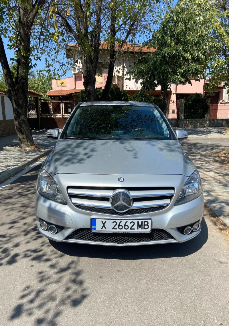 Mercedes-Benz B 180, снимка 2 - Автомобили и джипове - 48337757