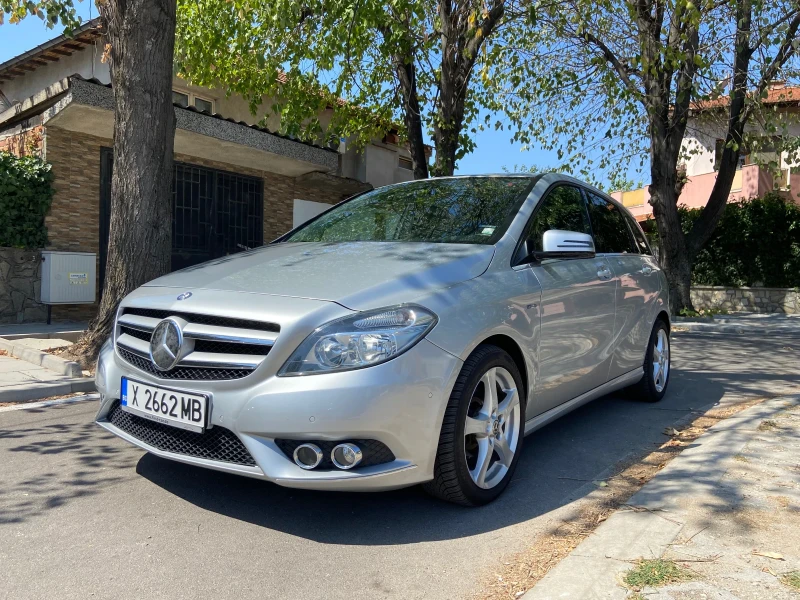 Mercedes-Benz B 180, снимка 4 - Автомобили и джипове - 48337757