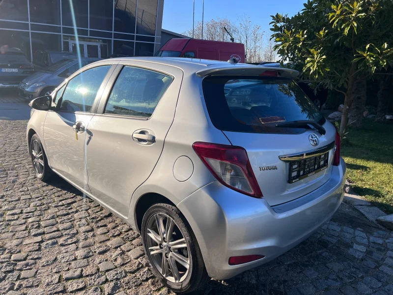 Toyota Yaris 1.3 Gaz, снимка 7 - Автомобили и джипове - 48529757