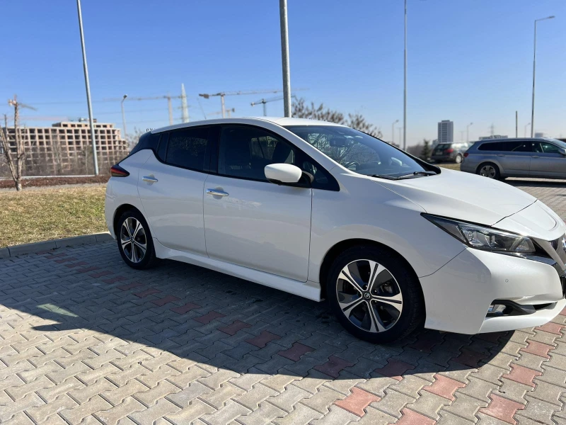 Nissan Leaf , снимка 7 - Автомобили и джипове - 49370879