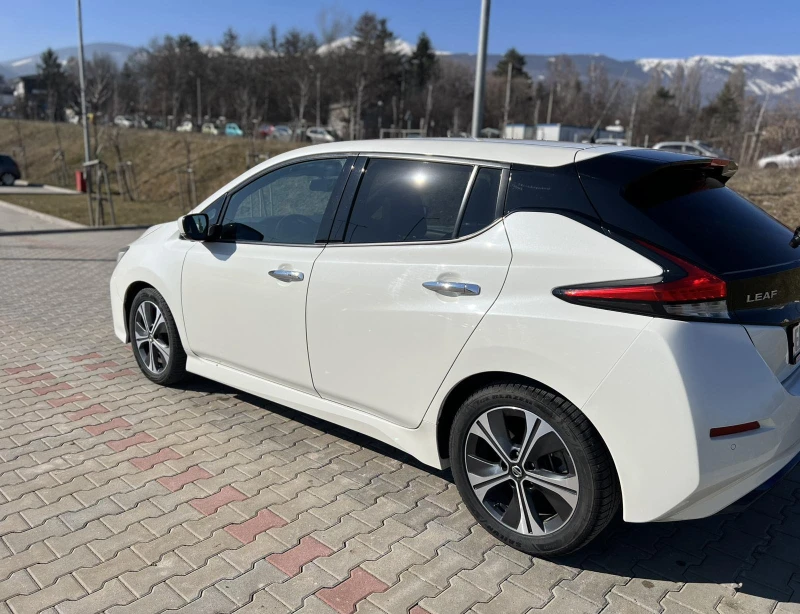 Nissan Leaf , снимка 3 - Автомобили и джипове - 49370879