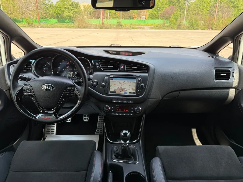 Kia Ceed GT / SWISS, снимка 8 - Автомобили и джипове - 50046455