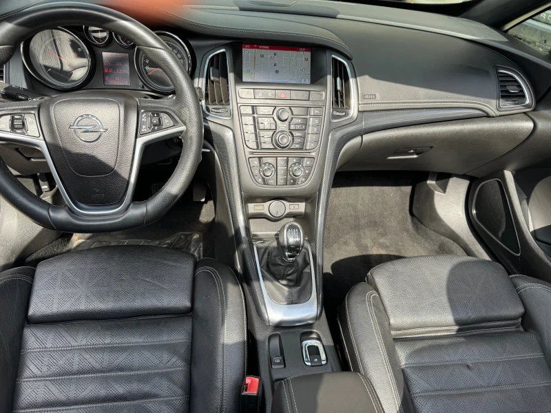 Opel Astra 2, 0 CDTI, снимка 14 - Автомобили и джипове - 52499932