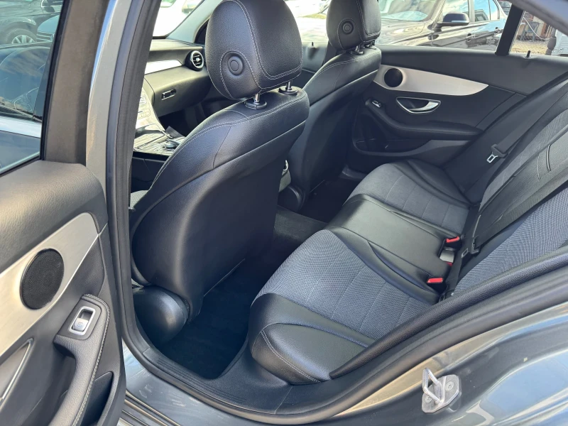 Mercedes-Benz C 220 2.2CDI AMG 4matic, снимка 14 - Автомобили и джипове - 52129412