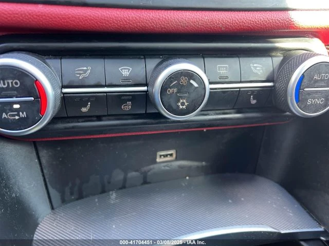 Alfa Romeo Giulietta * CARFAX * АВТО * ФИНАНСИРАНЕ, снимка 6 - Автомобили и джипове - 49440144