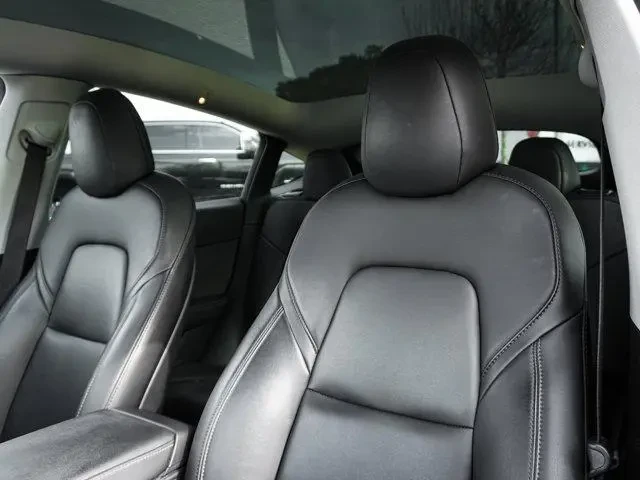 Tesla Model Y Long Range 4x4, снимка 11 - Автомобили и джипове - 54402203