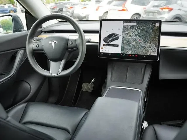 Tesla Model Y Long Range 4x4, снимка 9 - Автомобили и джипове - 54402203