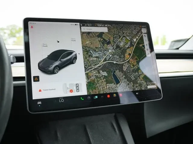 Tesla Model Y Long Range 4x4, снимка 15 - Автомобили и джипове - 54402203