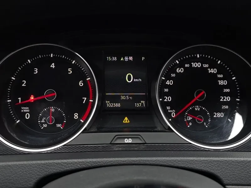 VW Golf 2.0 Gti Extreme Edition, снимка 8 - Автомобили и джипове - 55830422