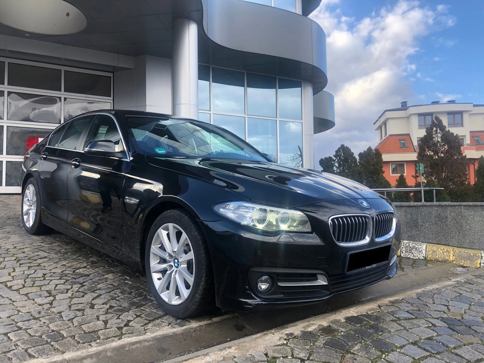 BMW 520 xDrive - изображение 2