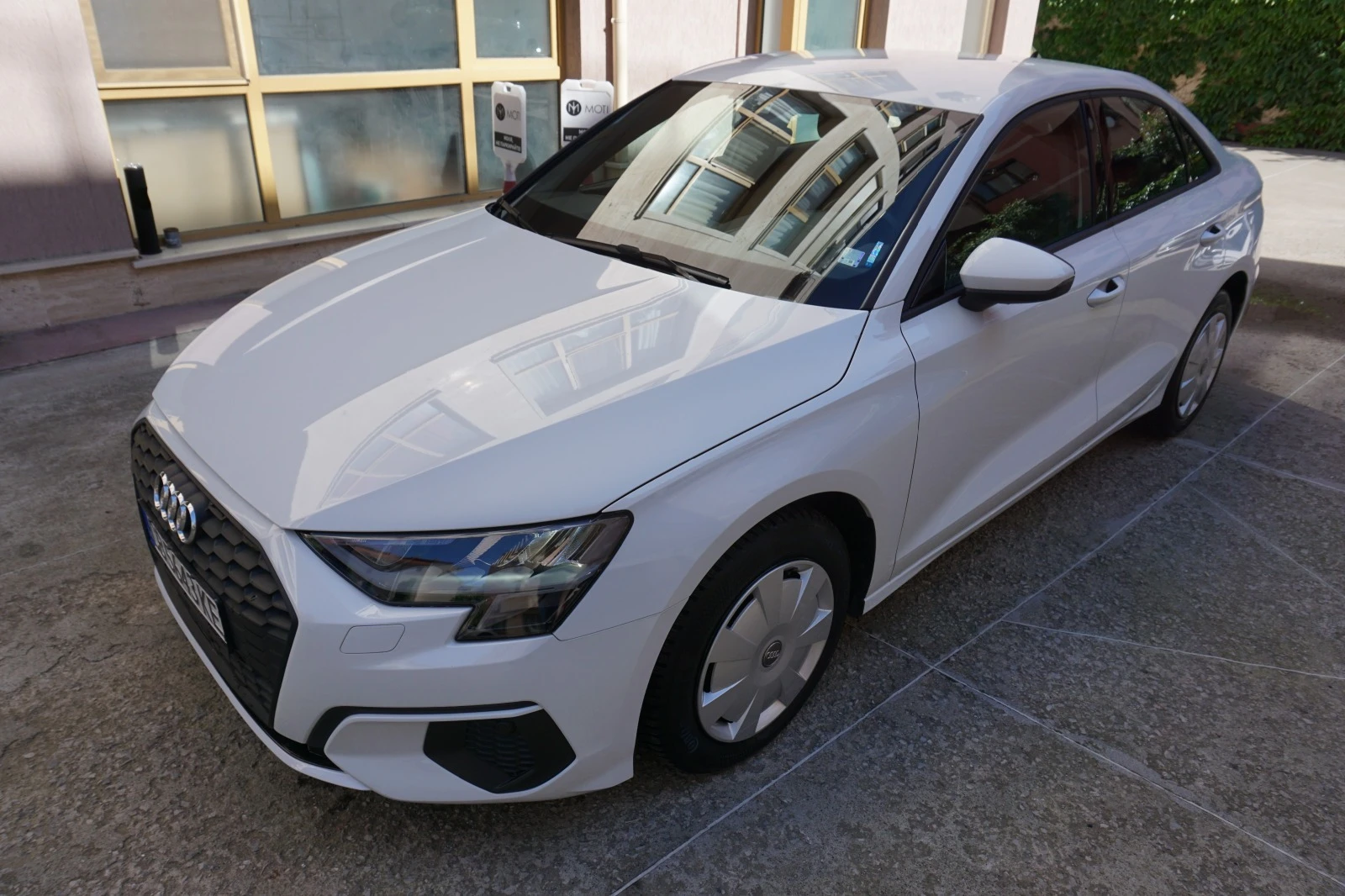 Audi A3 1.5 MHEV/LED/Distronic/Каско - изображение 3