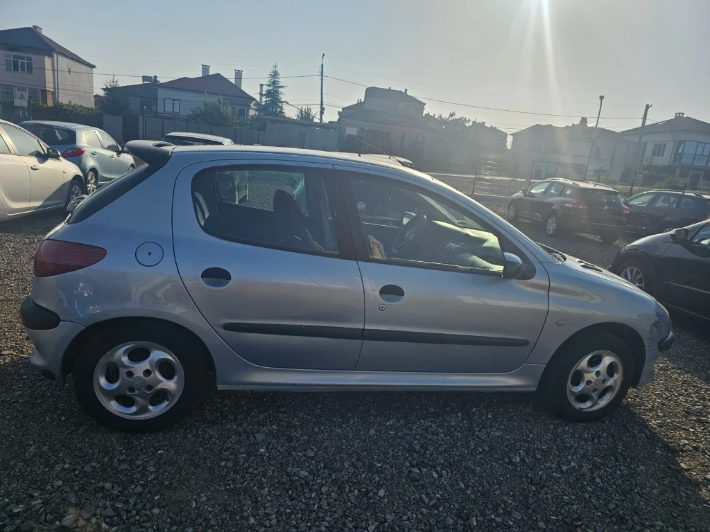 Peugeot 206 1.4  - изображение 7