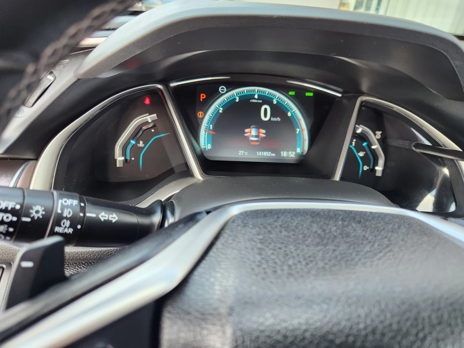Honda Civic 1.5T-182К.С EURO 6b-АВТОМАТИК-НАВИГАЦИЯ-ШВЕЙЦАРИЯ - изображение 9