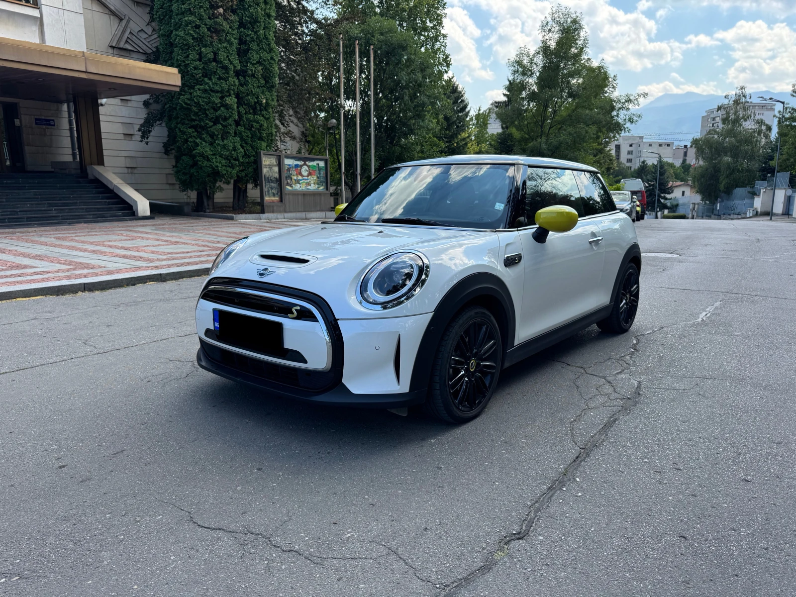 Mini Cooper s SE Electric Trim - изображение 3