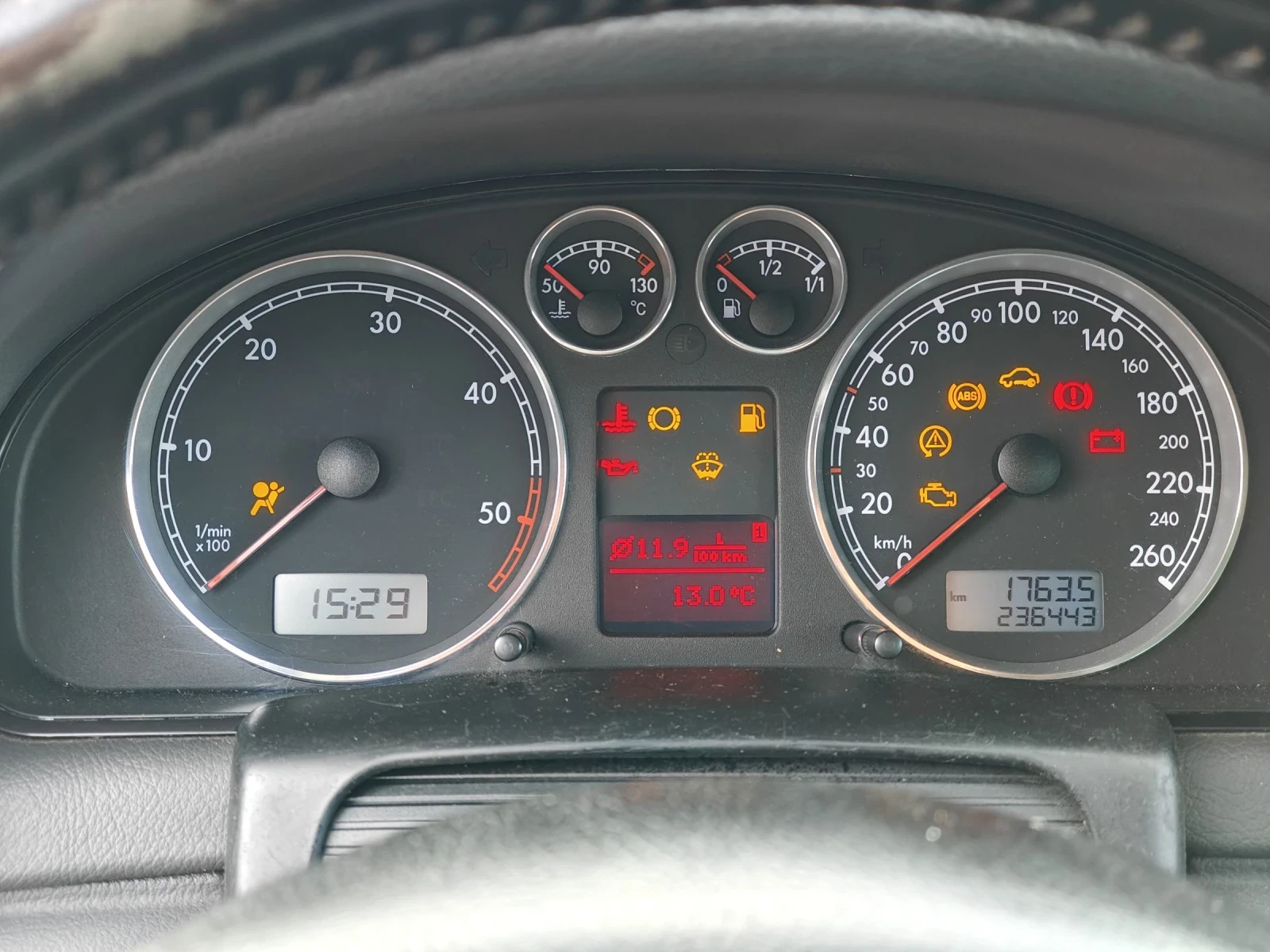 VW Passat 1.9TDI 131 6ск - изображение 7