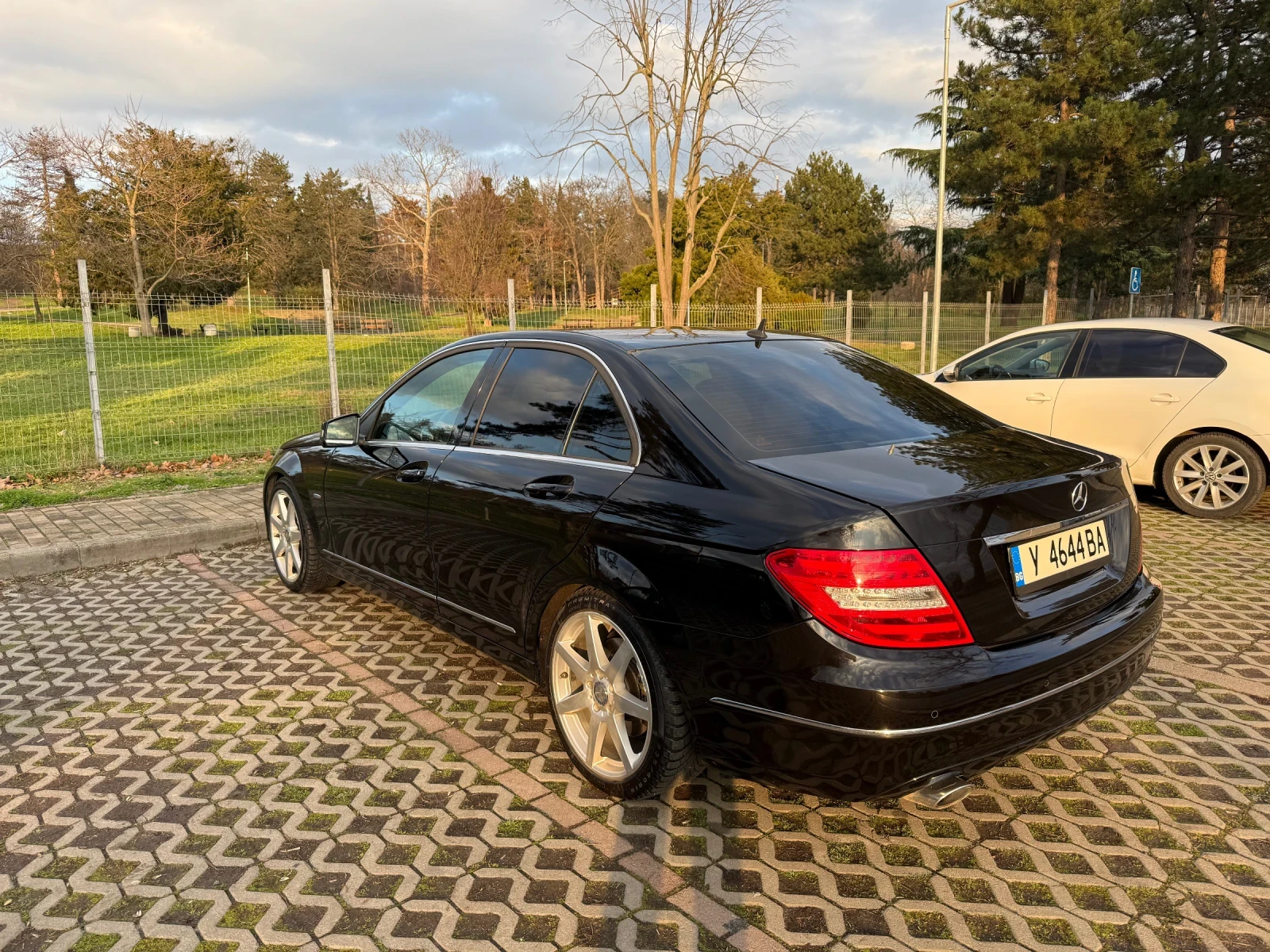 Mercedes-Benz C 250, снимка 3 - Автомобили и джипове - 53093042