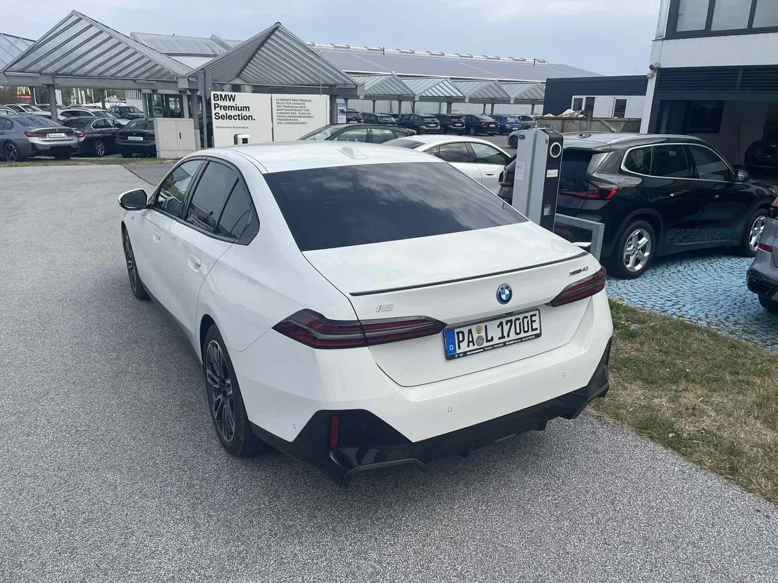 BMW i5 BMW i5 Xdrive M40, снимка 14 - Автомобили и джипове - 53870946