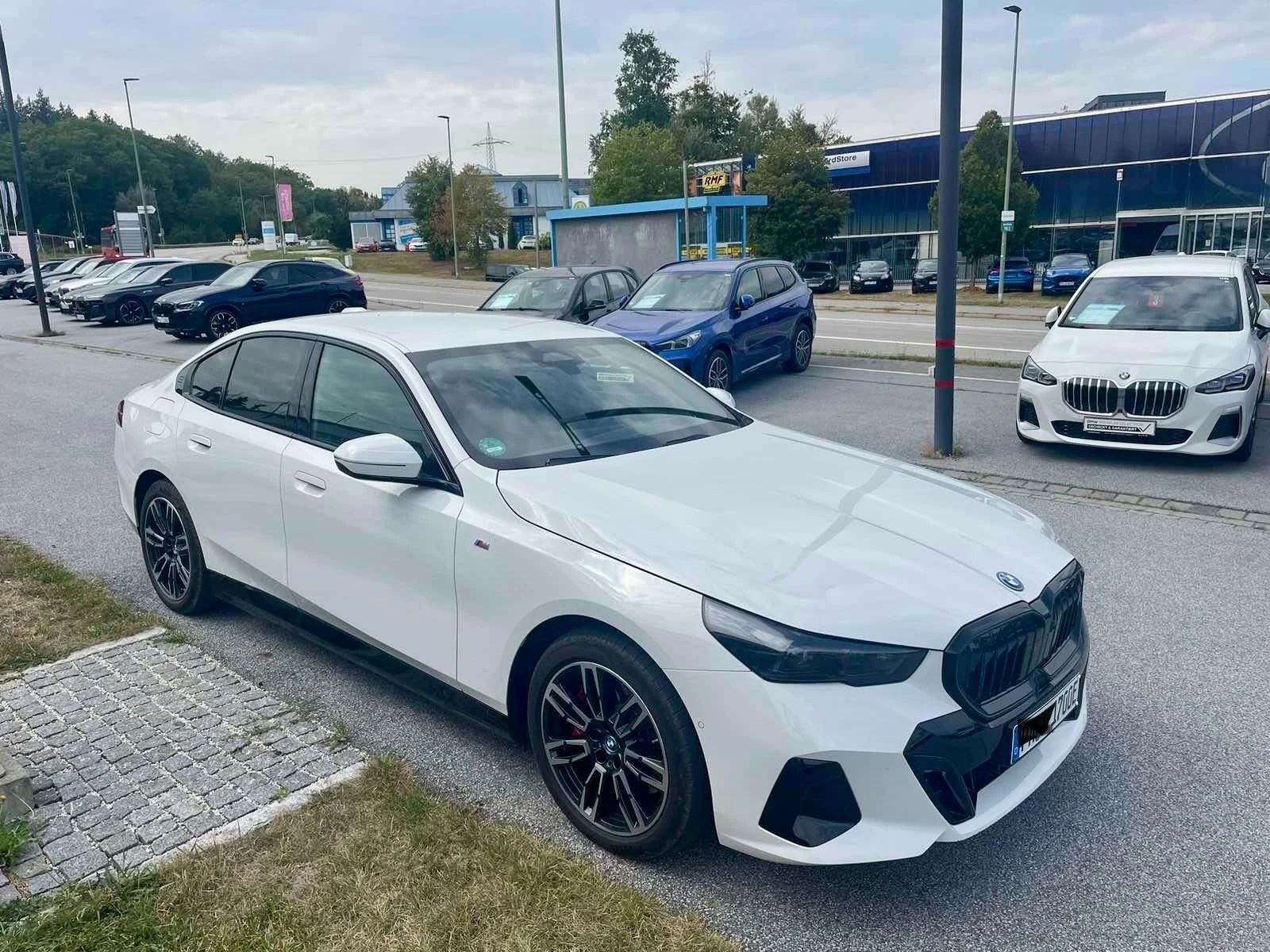 BMW i5 BMW i5 Xdrive M40, снимка 13 - Автомобили и джипове - 53870946