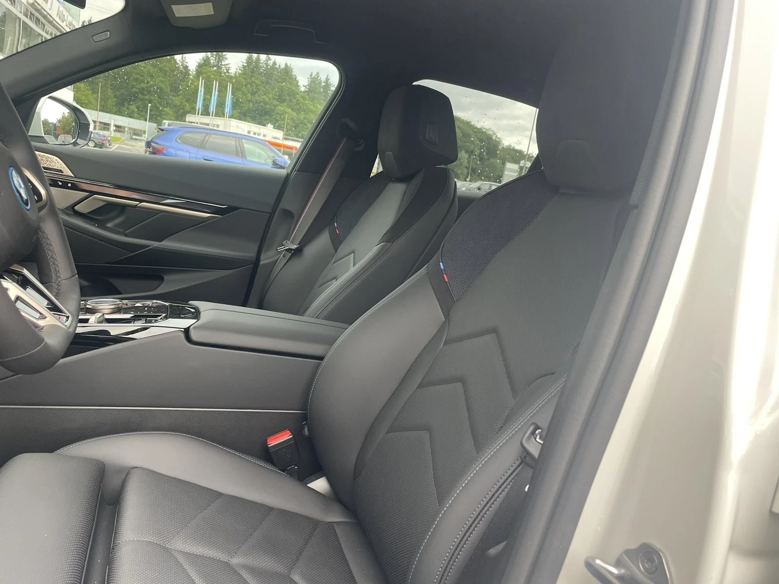 BMW i5 BMW i5 Xdrive M40, снимка 7 - Автомобили и джипове - 53870946