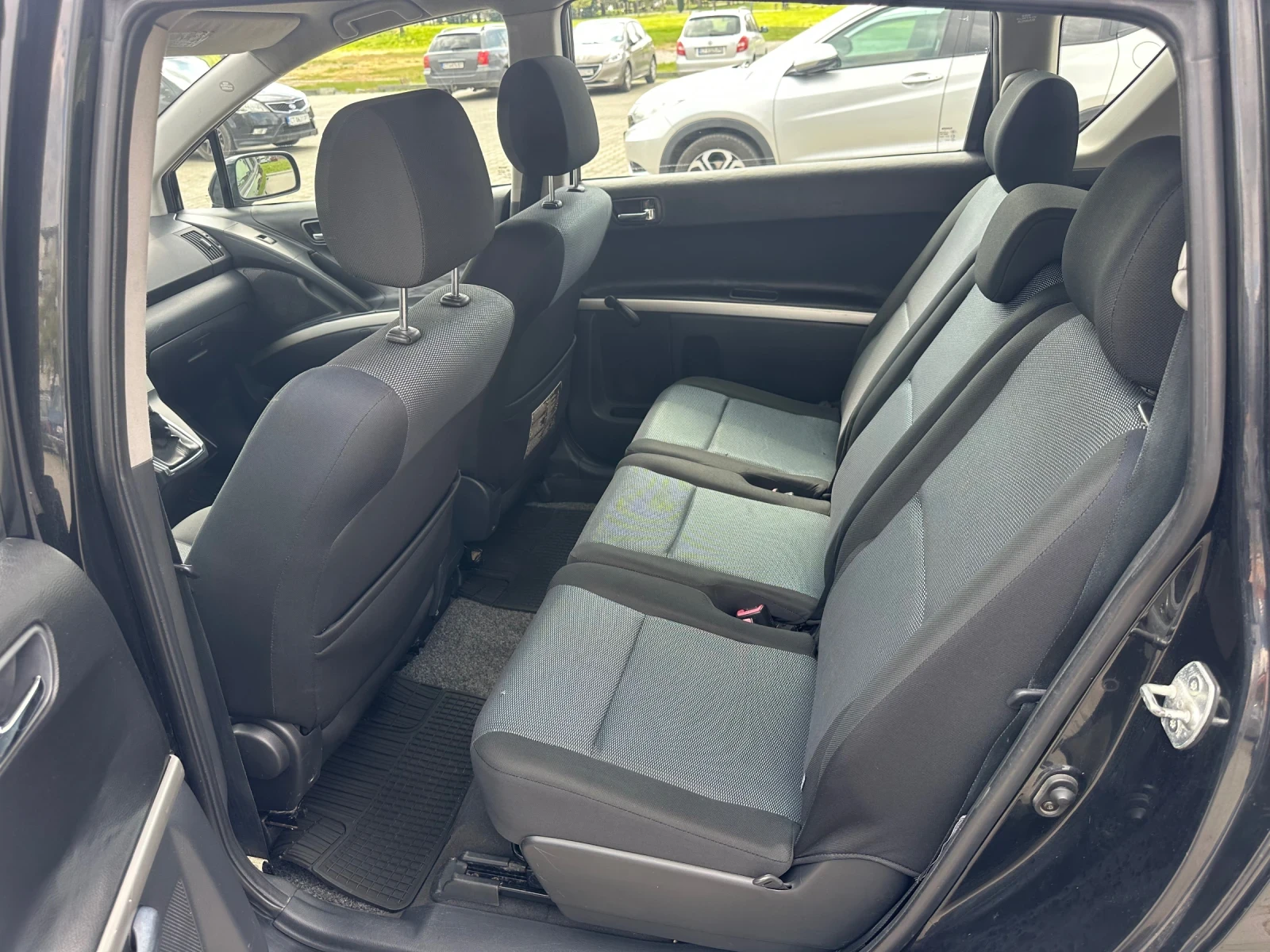 Toyota Corolla verso, снимка 12 - Автомобили и джипове - 54253507