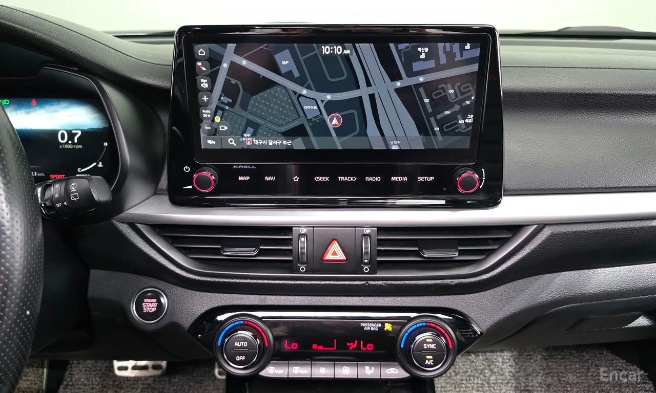 Kia K3 * 1.6T* GT* SIGNATURE* ПОДГРЕВ* ОБДУХВАНЕ* ШИБИДАХ, снимка 13 - Автомобили и джипове - 54315783