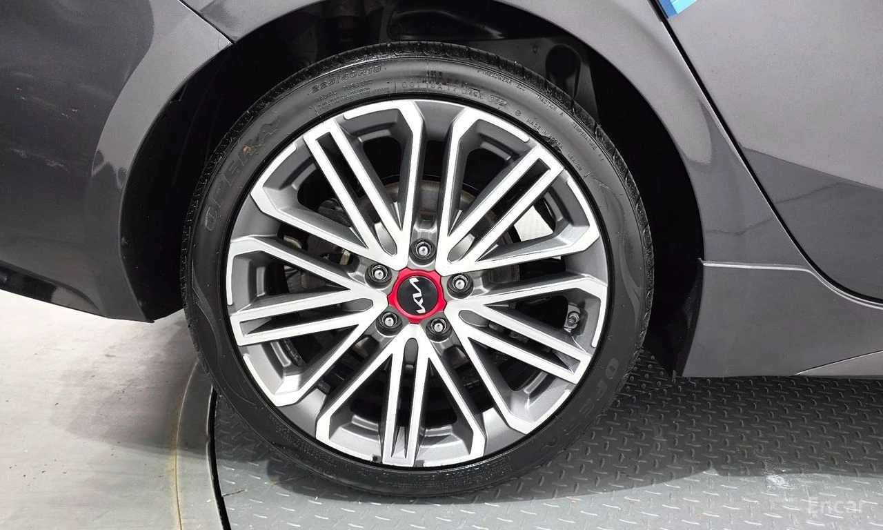 Kia K3 * 1.6T* GT* SIGNATURE* ПОДГРЕВ* ОБДУХВАНЕ* ШИБИДАХ, снимка 5 - Автомобили и джипове - 54315783