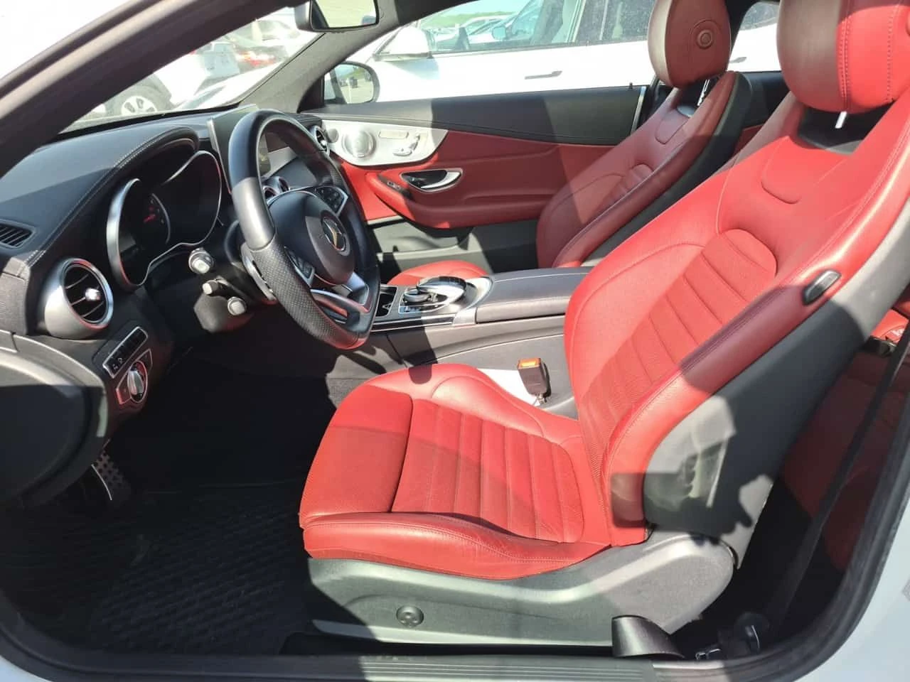 Mercedes-Benz C 300 AMG-LINE| 360| BURMESTER| ШИБИДАХ| CARFAX, снимка 8 - Автомобили и джипове - 54529205