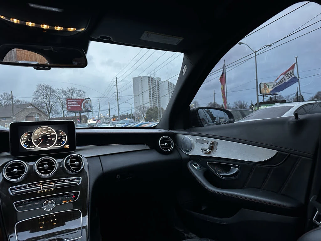 Mercedes-Benz C 43 AMG Sedan, снимка 16 - Автомобили и джипове - 54577573