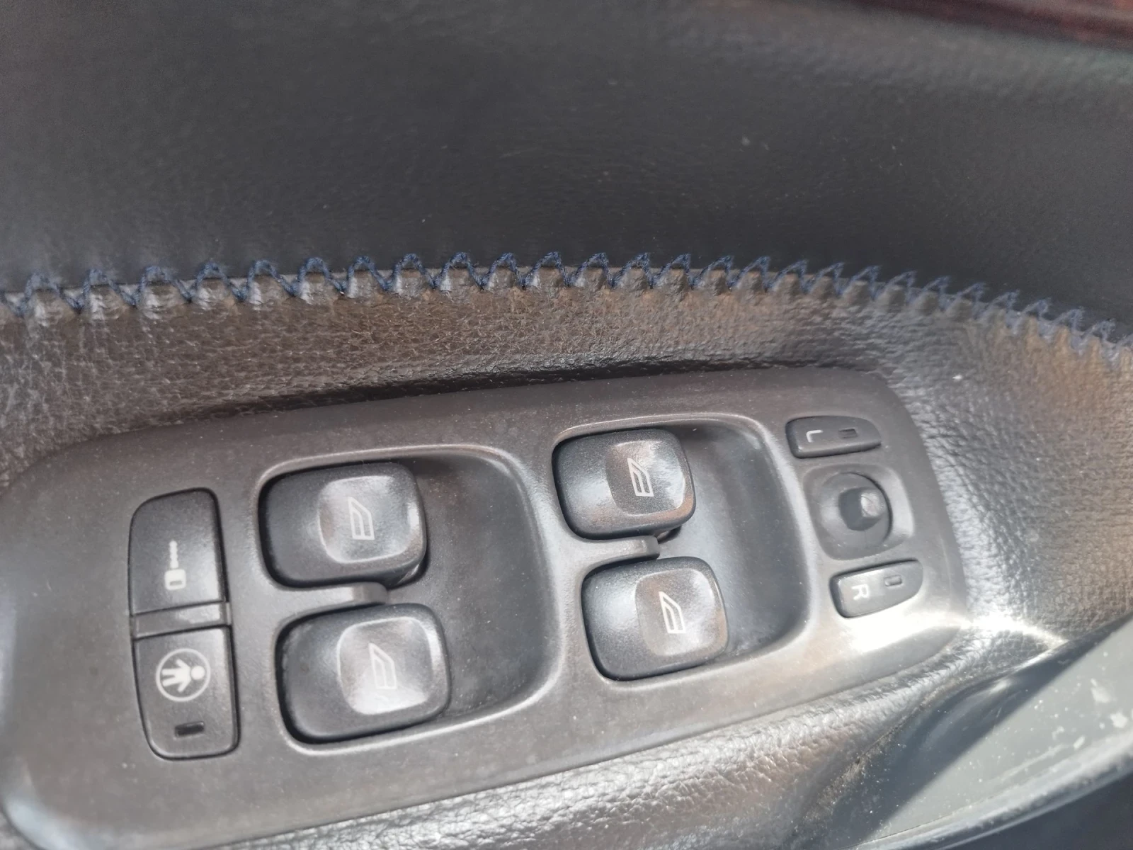 Volvo Xc70 Крос кънтри 4?4, снимка 5 - Автомобили и джипове - 54724435