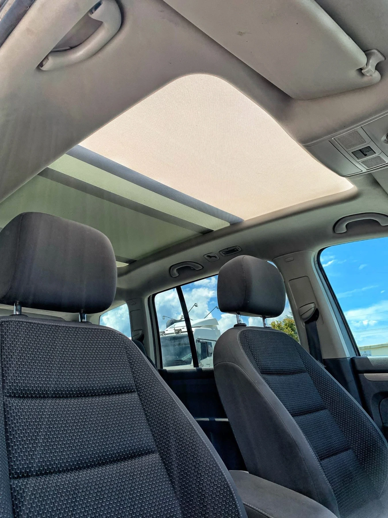 VW Touran TEAM | PANO | , снимка 16 - Автомобили и джипове - 54790329