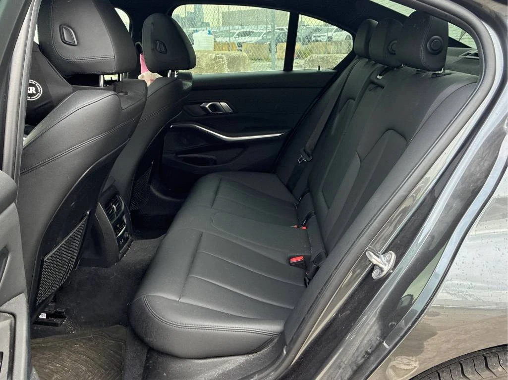 BMW 330 xDrive * CARFAX* ОПЦИЯ ЗА ФИНАНСИРАНЕ* , снимка 8 - Автомобили и джипове - 55186859