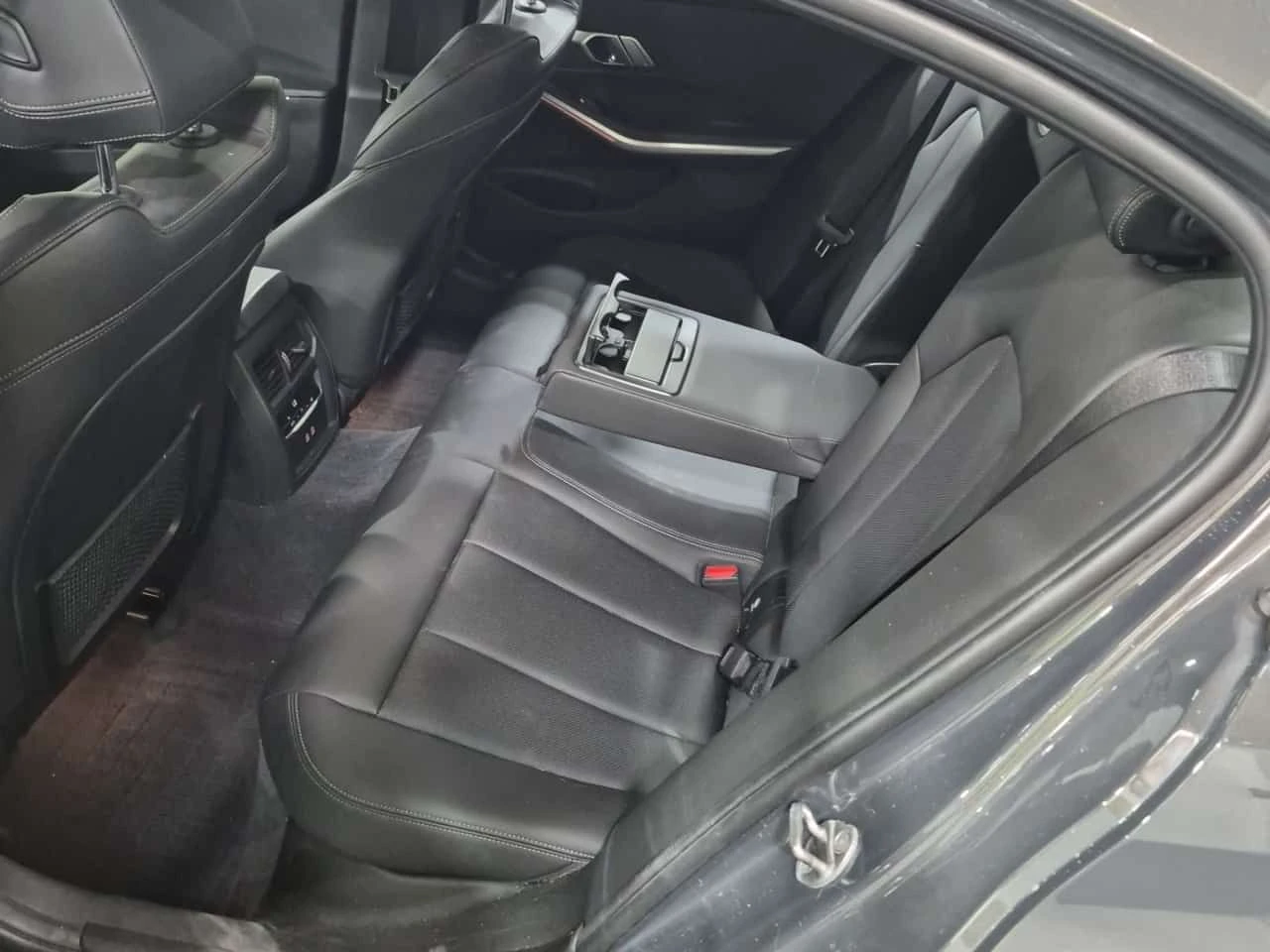 BMW 330 * 330I XDRIVE* АВТОКРЕДИТ БЕЗ ПЪРВОНАЧАЛНА ВНОСКА*, снимка 12 - Автомобили и джипове - 55470229
