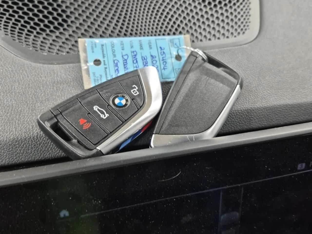 BMW 330 * 330I XDRIVE* АВТОКРЕДИТ БЕЗ ПЪРВОНАЧАЛНА ВНОСКА*, снимка 8 - Автомобили и джипове - 55470229