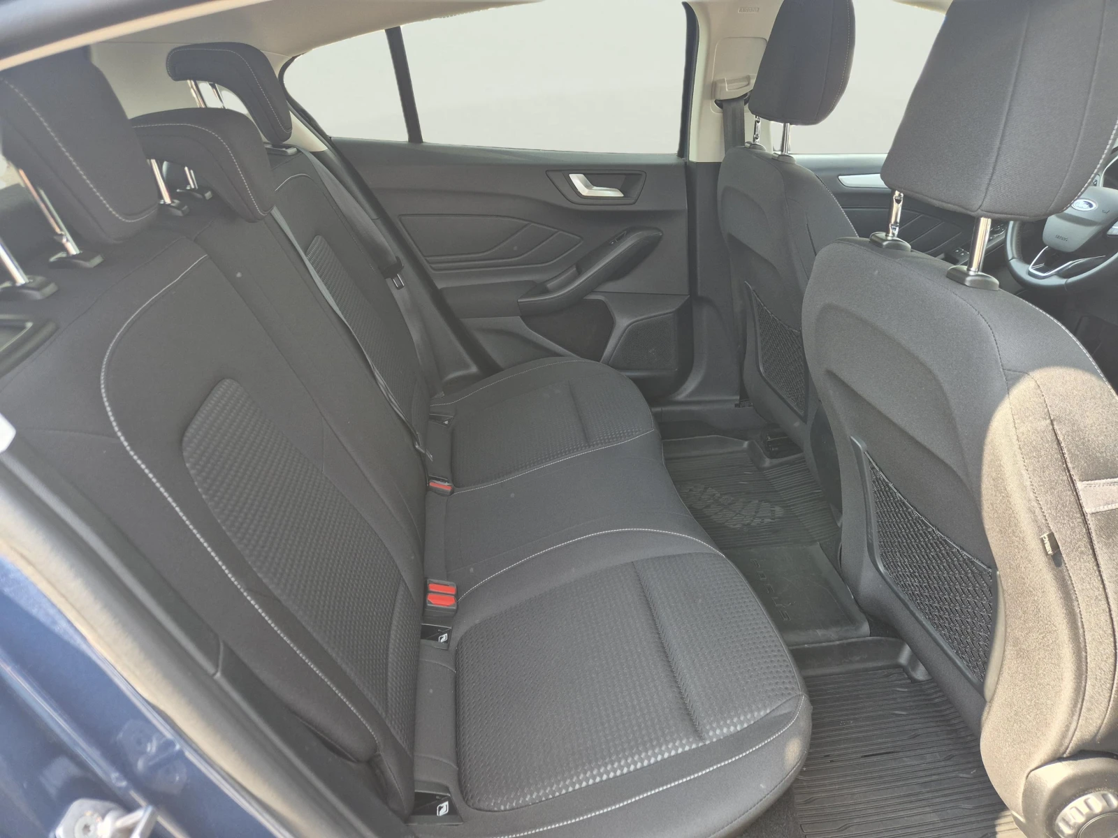Ford Focus 1.0 EcoBoost, снимка 9 - Автомобили и джипове - 55658504