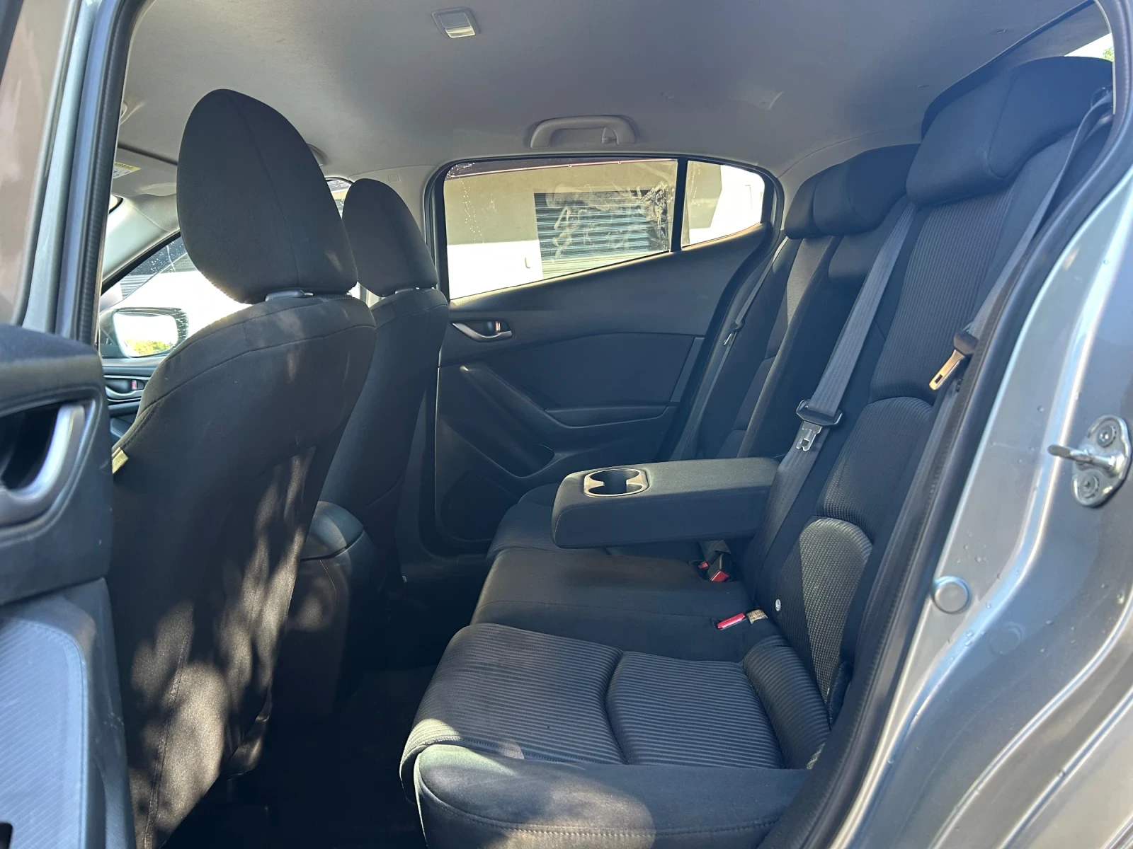 Mazda 3 2.0, снимка 10 - Автомобили и джипове - 55686862