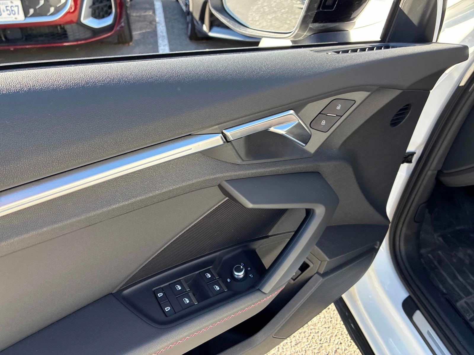 Audi S3  Progressiv / MATRIX / DISTRONIC / 2 ����� ���� | Mobile.bg � ����������� 11