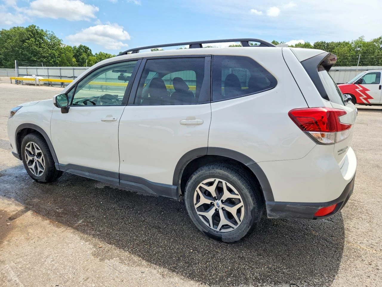 Subaru Forester 2.5l Premium, снимка 2 - Автомобили и джипове - 56075954
