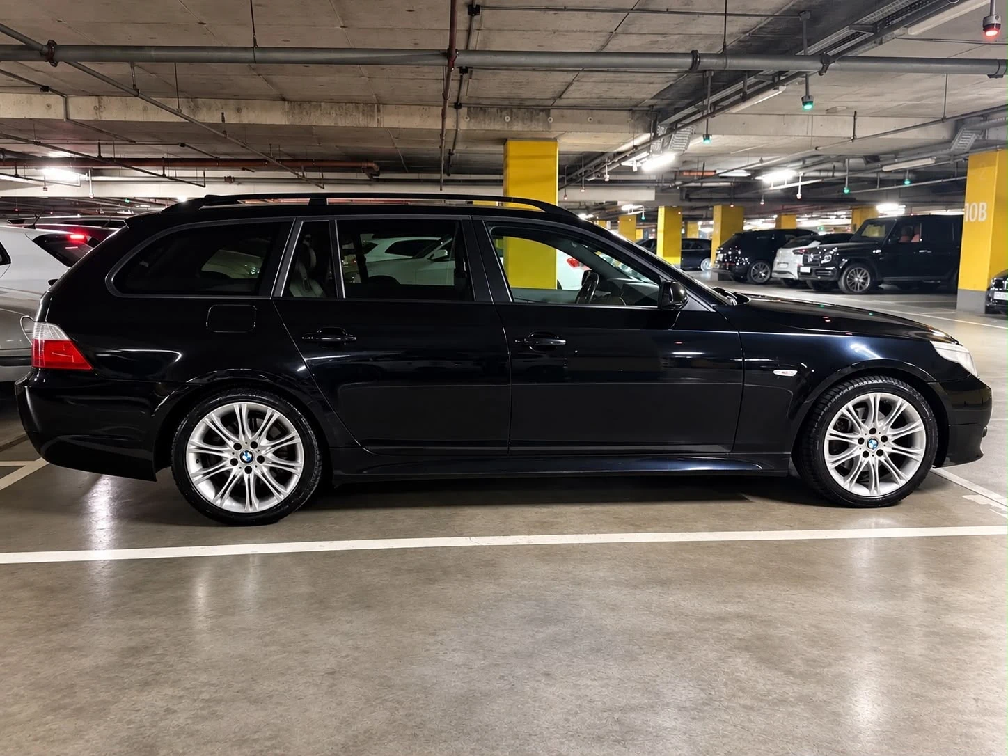 BMW 530 xDrive, снимка 4 - Автомобили и джипове - 56118379