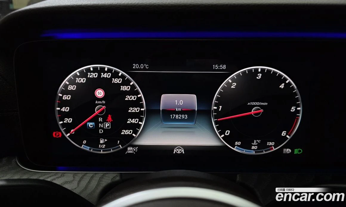Mercedes-Benz CLS CLS400d 4MATIC, снимка 8 - Автомобили и джипове - 56122431