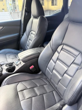 Nissan Qashqai dCi 4x4 Premium 3 CVT, снимка 9