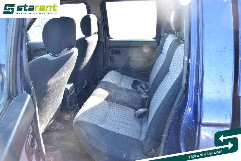 Nissan Navara VAN26001, снимка 16 - Автомобили и джипове - 53262082