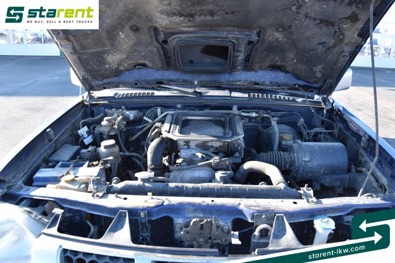 Nissan Navara VAN26001, снимка 9 - Автомобили и джипове - 53262082