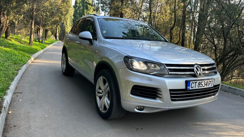 VW Touareg 3.0 TDI 4х4 Panorama, снимка 2 - Автомобили и джипове - 53264306