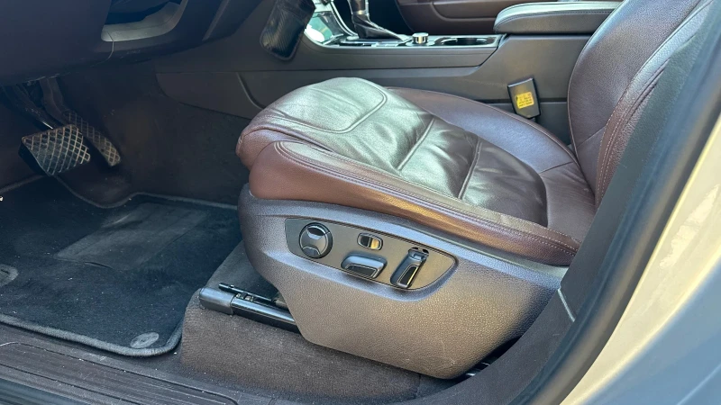 VW Touareg 3.0 TDI 4х4 Panorama, снимка 14 - Автомобили и джипове - 53264306