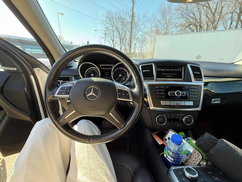 Mercedes-Benz ML 350 BlueTec * * Harmon Kardon * * Черна Кожа * * , снимка 8 - Автомобили и джипове - 53329371
