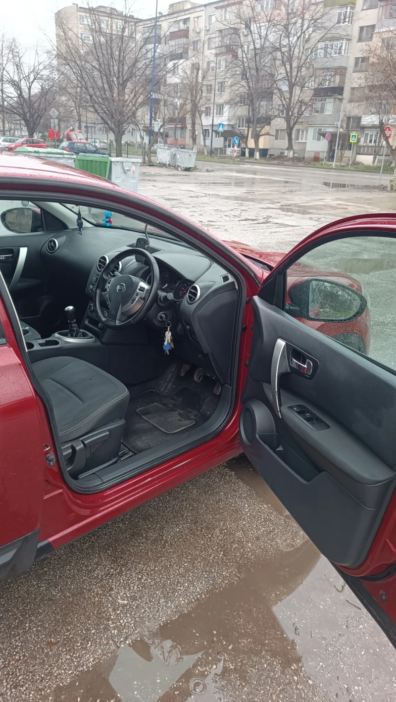Nissan Qashqai 1.5 dci, снимка 4 - Автомобили и джипове - 53469391