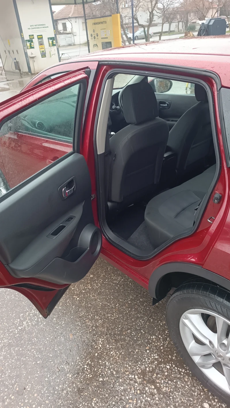 Nissan Qashqai 1.5 dci, снимка 8 - Автомобили и джипове - 53469391
