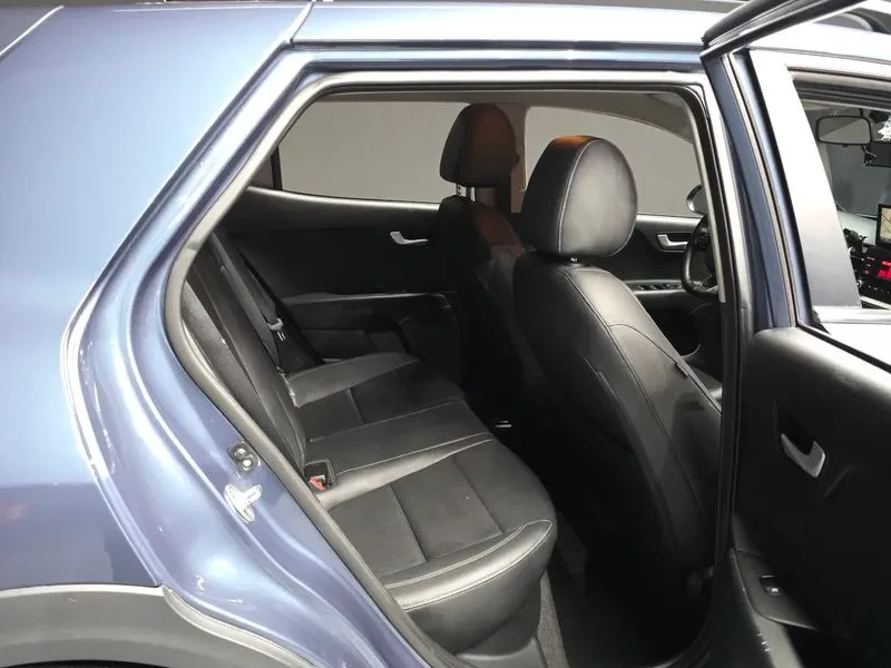 Kia Stonic DIESEL 1.6 TRENDY, снимка 12 - Автомобили и джипове - 55359155