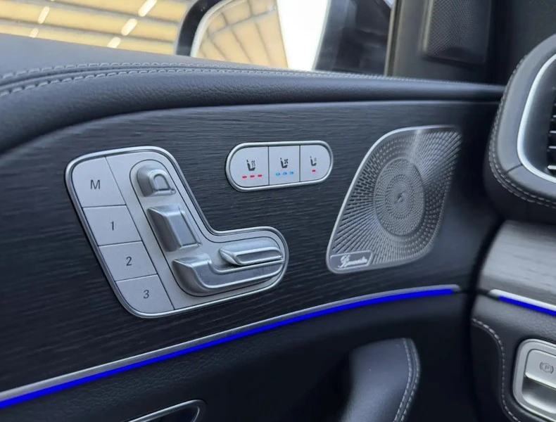 Mercedes-Benz GLS GLS 450d 4Matic AMG-Line, снимка 13 - Автомобили и джипове - 55616792